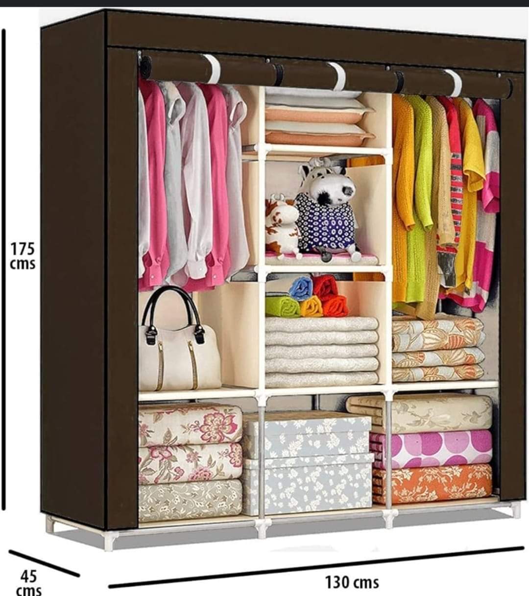 COMMERCIAL CLOSETS